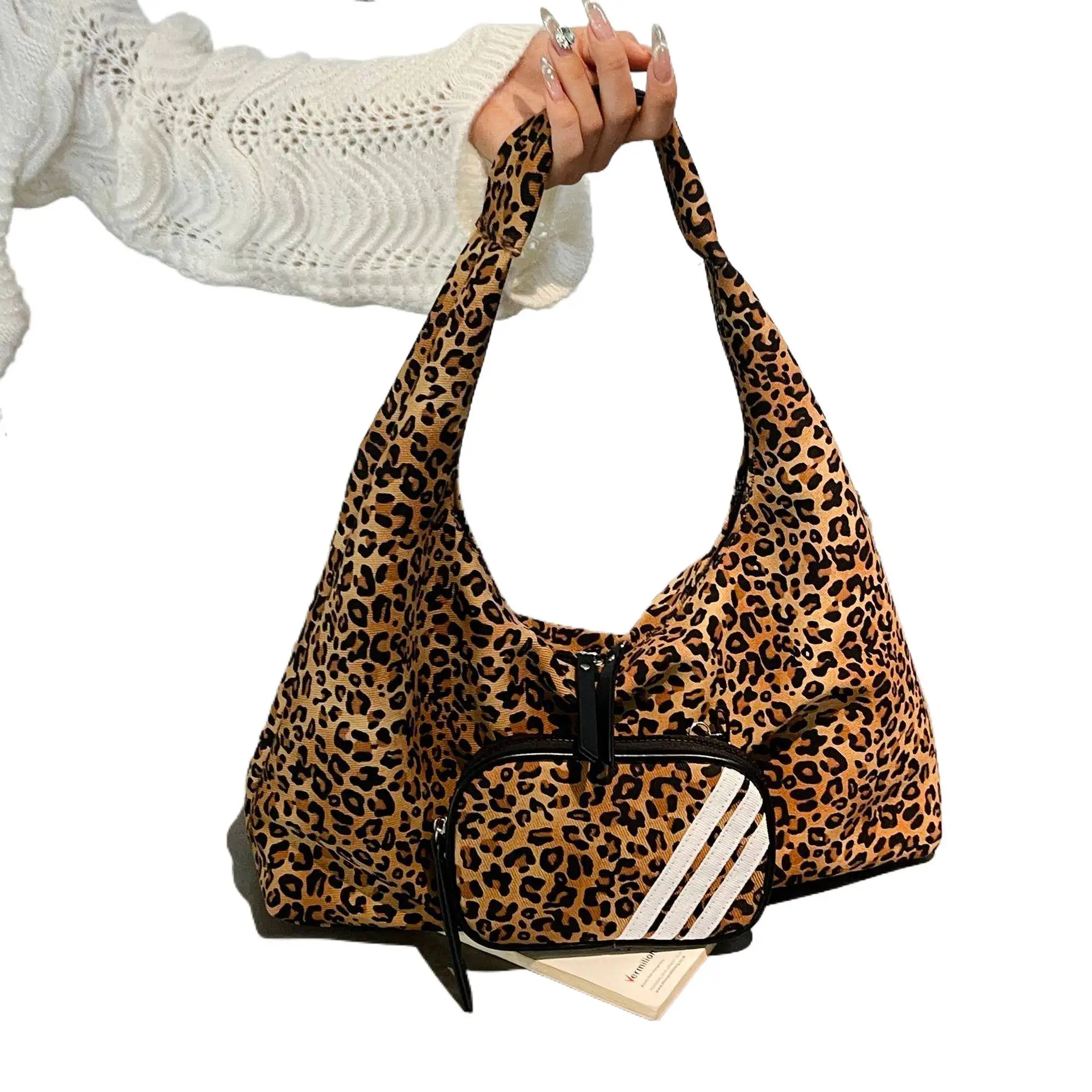 

2025 New Korean Style Lazy Triangle Shoulder Bag Casual Crossbody Tote Bag Underarm Canvas Purse with Leopard Print Pockets