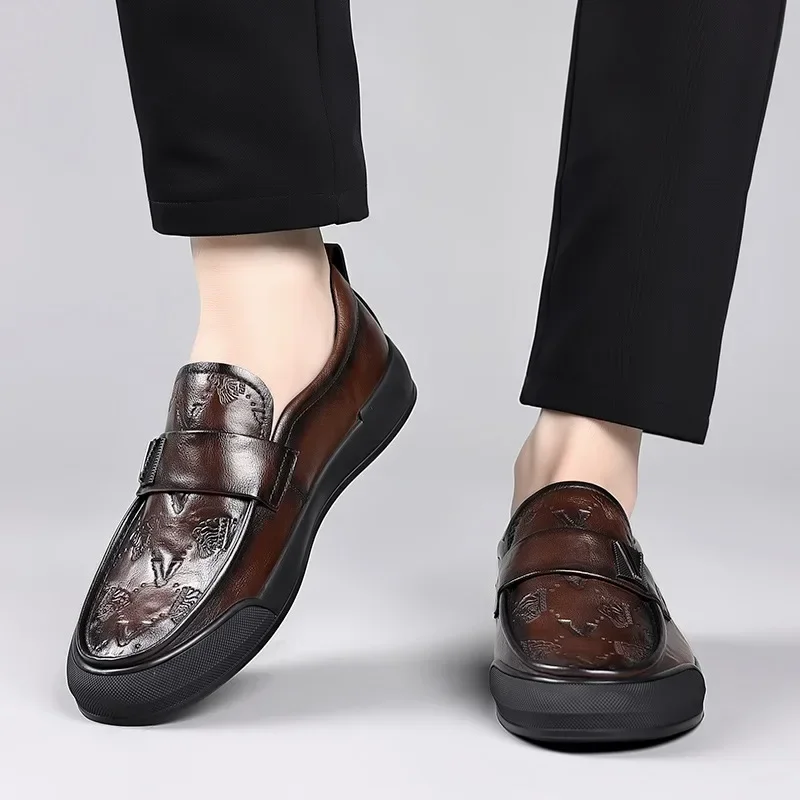 Zapatos de cuero de lujo para hombre, mocasines informales de suela suave a la moda, estilo británico, primavera y verano