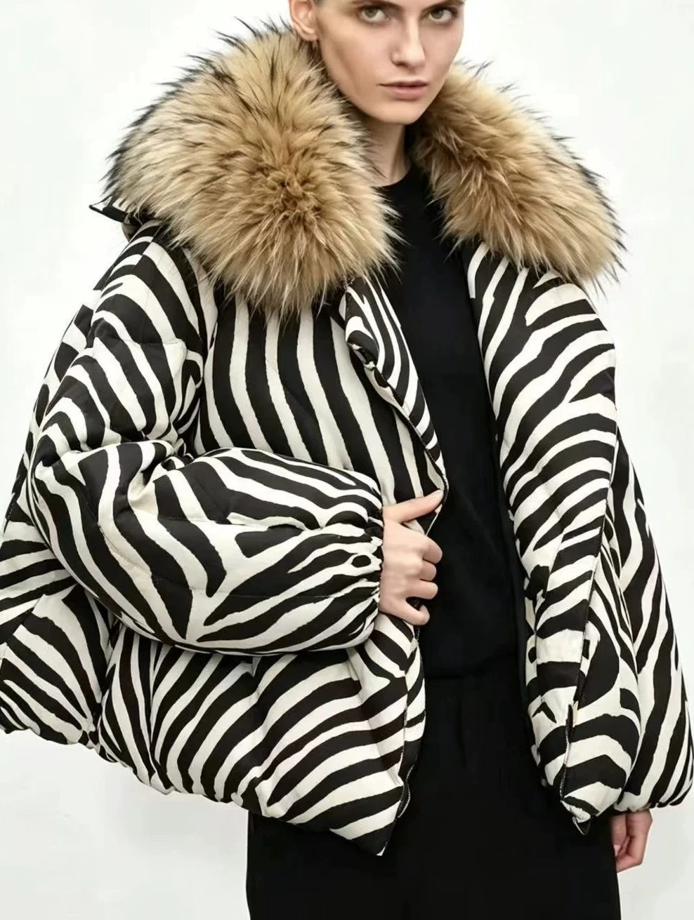 2026 Autumn/winter New Women's Down Jacket Short Leopard Print Jacket
