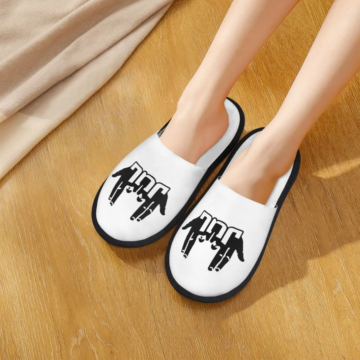 مخصص يوليو تسجيل 2 النعال رغوة الذاكرة الدافئة الناعمة النساء شبشب منزل داخلي مريح الأحذية