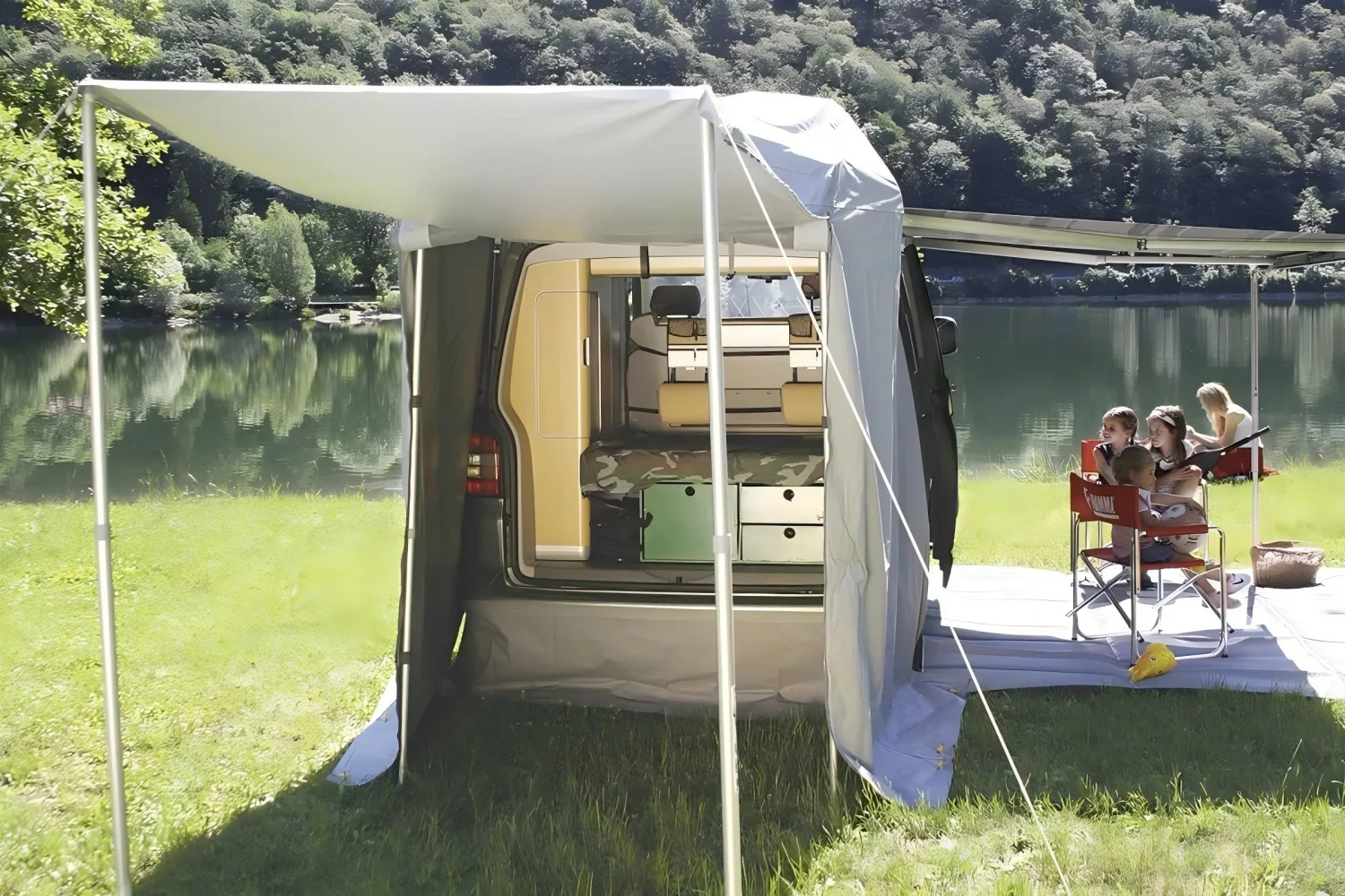 RV التفاف الخلفي كسر الرياح مشروع تنورة للباب الخلفي الباب الخلفي لشركة فولكس فاجن T5 T6 متنقل قافلة شاحنة التخييم RV الملحقات