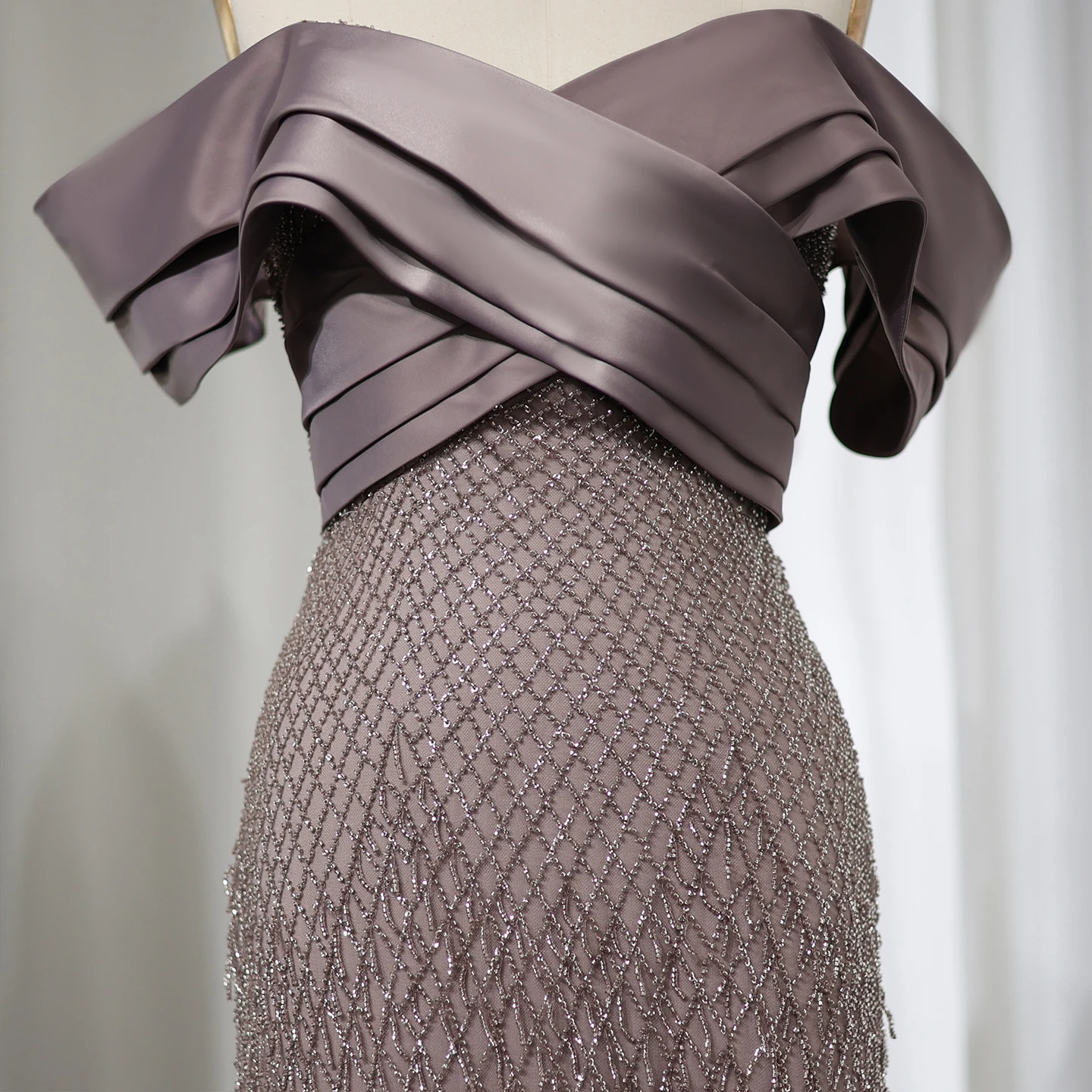 Sharon Said Off Schulter Salbeigrün Dubai Abendkleid Frauen Hochzeit Luxus Quaste Arabisch Formale Party Kleid SS667 Angepasst