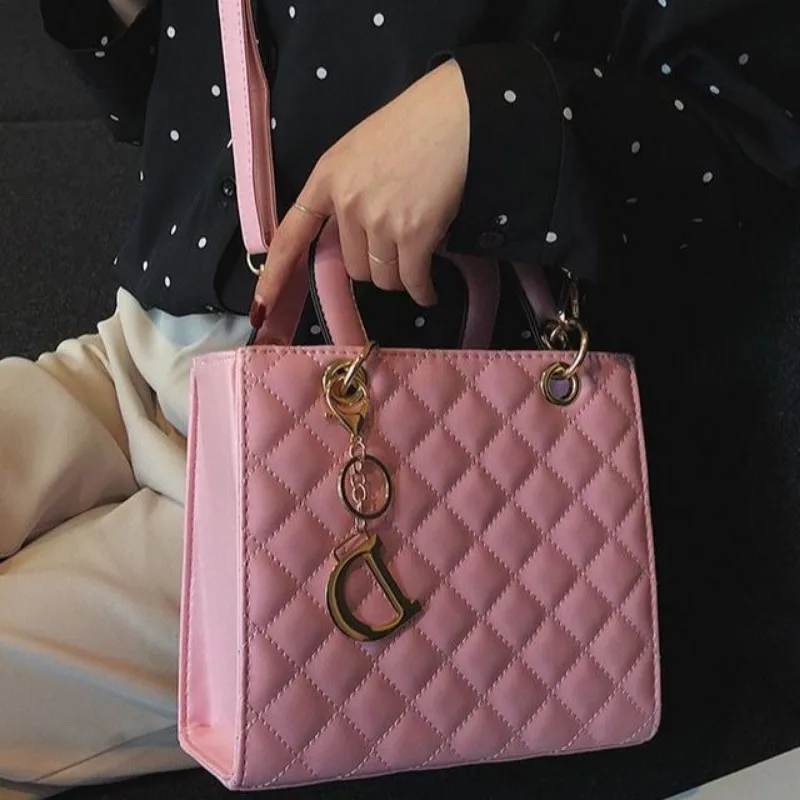 New Fashion Luxury Design Tote Bags for Women Handbags Ladies Shoulder Bags Trending Lingge Chain Crossbody Bag and Purse image 2