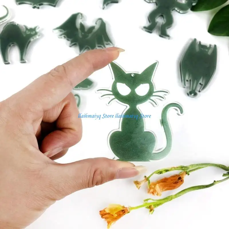 

573B DIY Glossy Semi-stereoscopic Halloween Bat Keychain Mold Resin Epoxy Jewelry