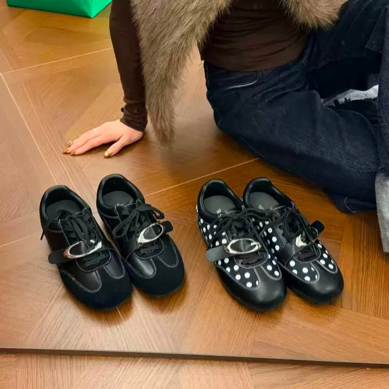 

Design Sense Lace-up Flat Shoes 2026 Spring New Round Toe Deep Mouth Metal Buckle Casual Sneakers