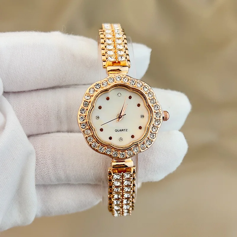 Reloj de pulsera de lujo con luz de diamante para mujer, conjunto de estrellas de cielo completo, Reloj de cuarzo, Reloj para mujer, V132