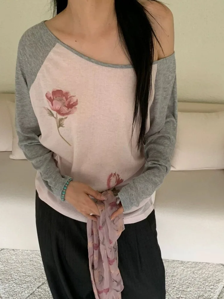 Korean Style Long Sleeve One Shoulder Splice T-Shirt Women Loose Feeling Base Shirt Top Flower Collision Color Chic 2026
