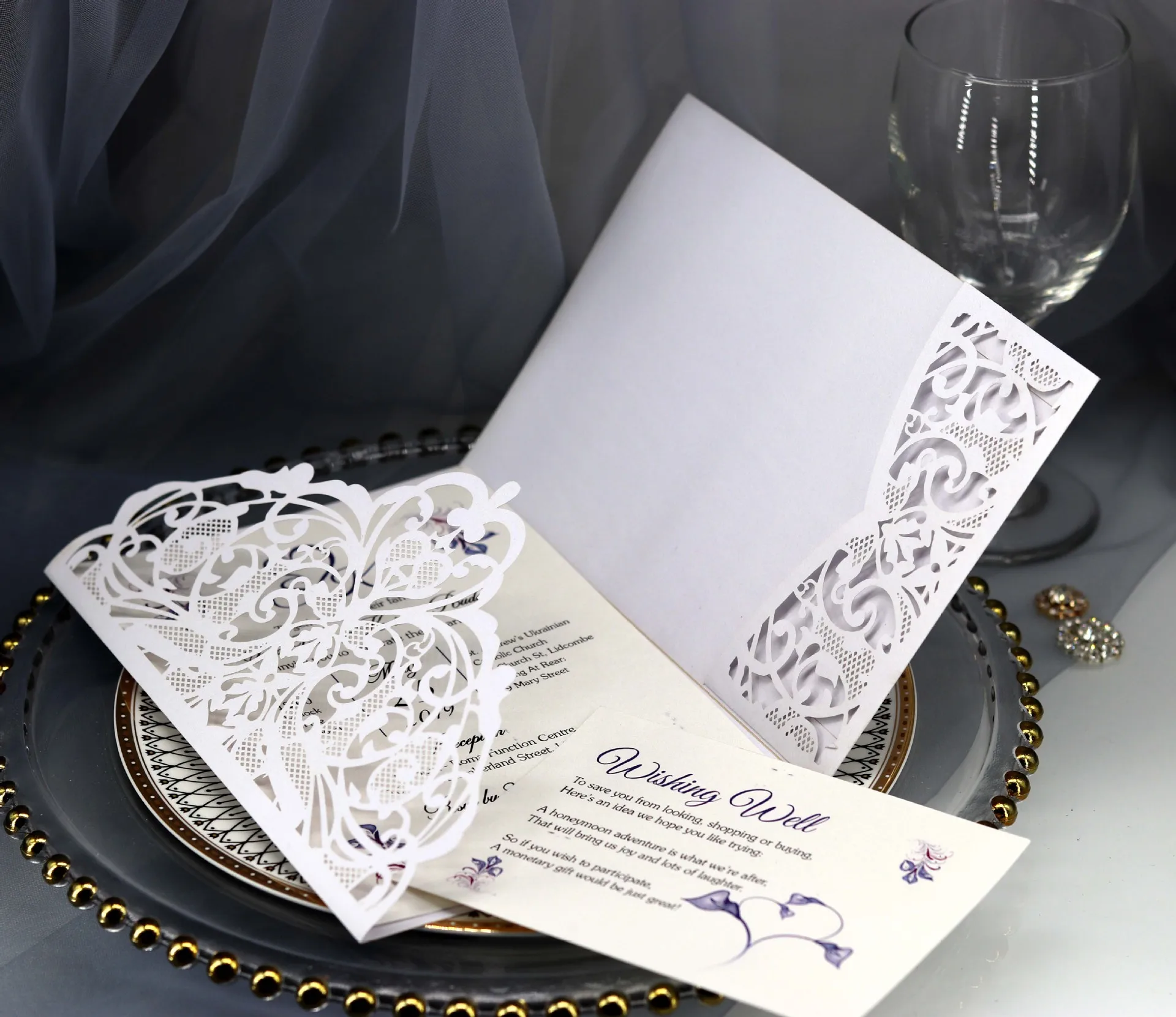 بطاقة دعوة ورقية لؤلؤية ثلاثية الطي لحفلات الزفاف والخطوبة، 12.5 × 18 سم، 50 قطعة