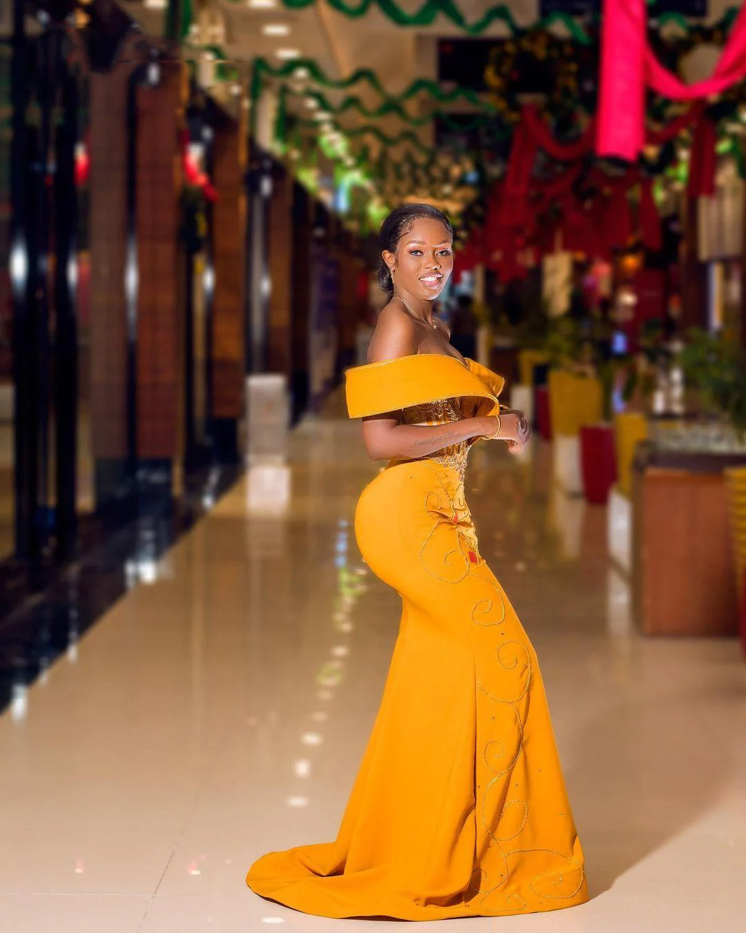 Yellow Aso Ebi Prom Dresses Sexy Off The Shoulder Satin Mermaid Evening Gowns Sweep Train African Formal Party Dress 2022 image 2