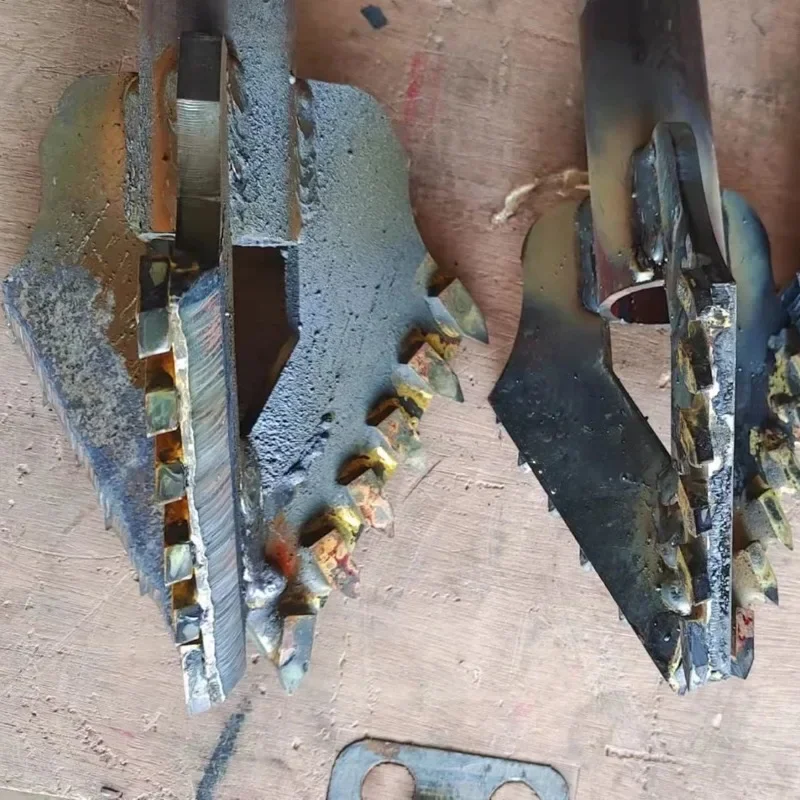 For Small water well drilling rig three wing alloy drill bit soil sand layer suitable for one-inch drill pipe drilling rig