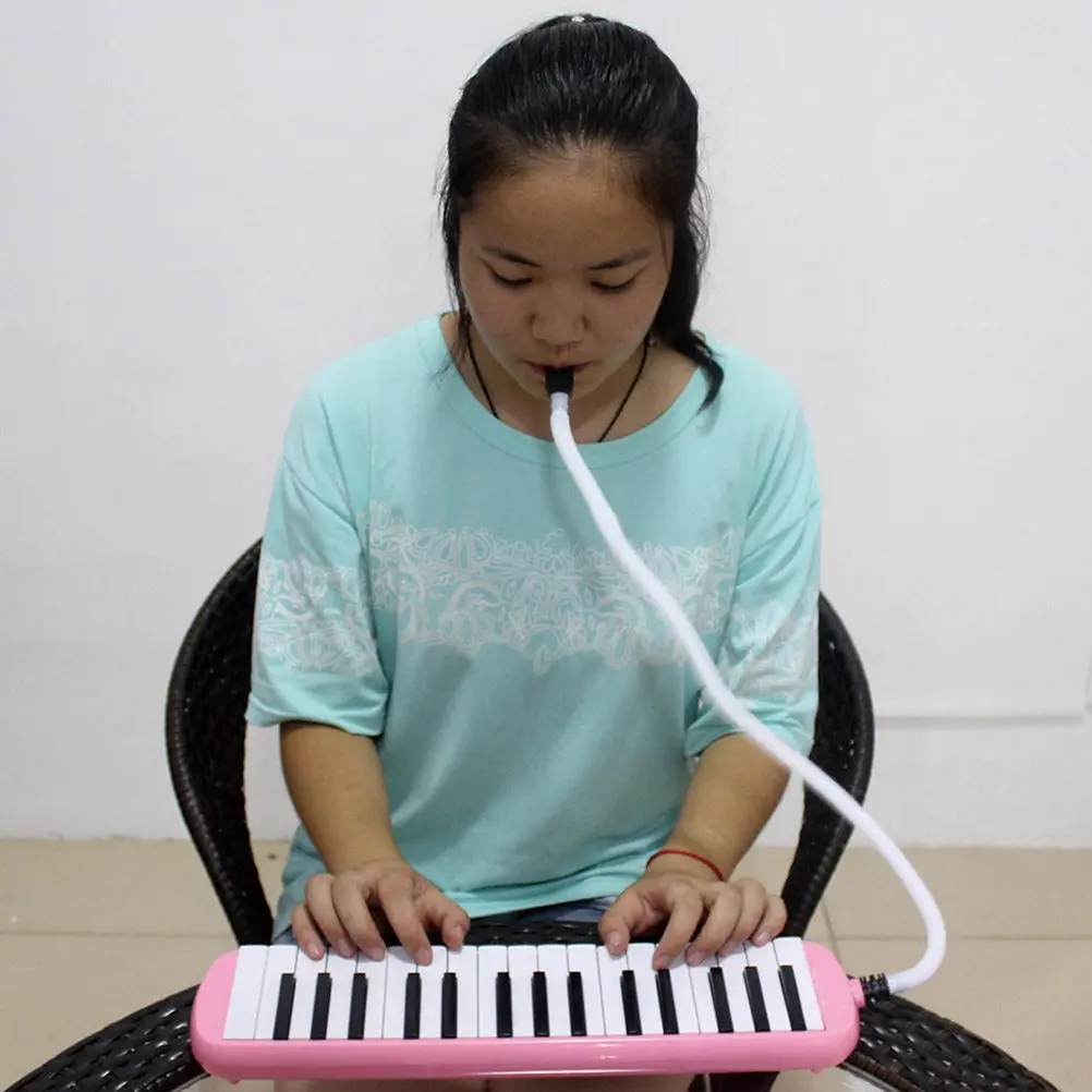 32 Keys Pink Melodica Pianica Musical Instrument Lightweight Portable Beginner Kids Easy Play No Battery with Convenient Carry