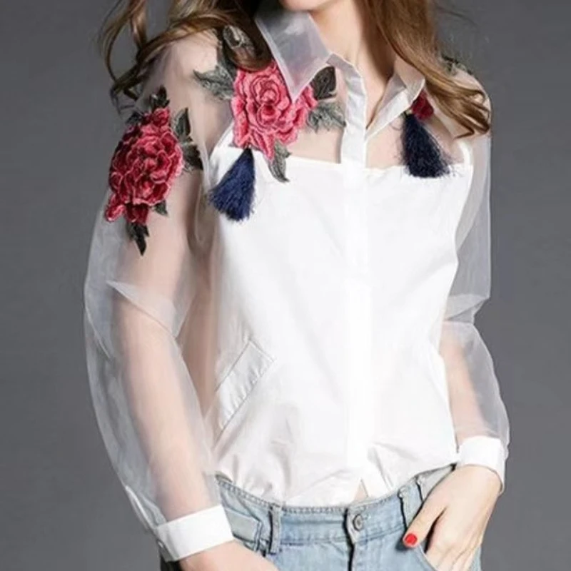 Womn's Fashion Floral Embroidery chiffon Blouse Long Sleeve Hollow Mesh Splicing White Shirt Plus Size Tops