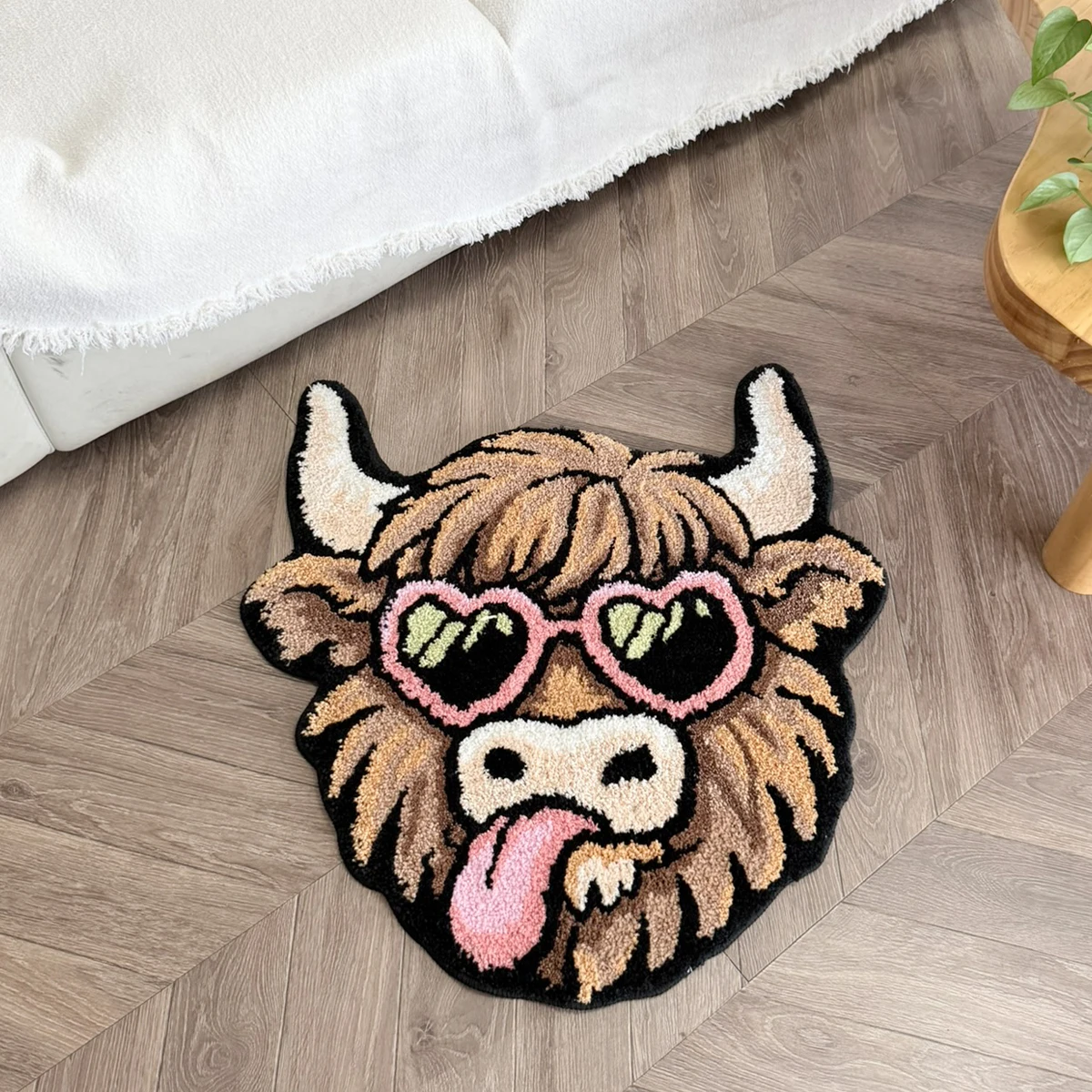 AGILESTAR Highland Cow Tufted Rug, Pink Heart Glasses, Shaped Accent Flocking Mat with Non-Slip Backing for Bedroom