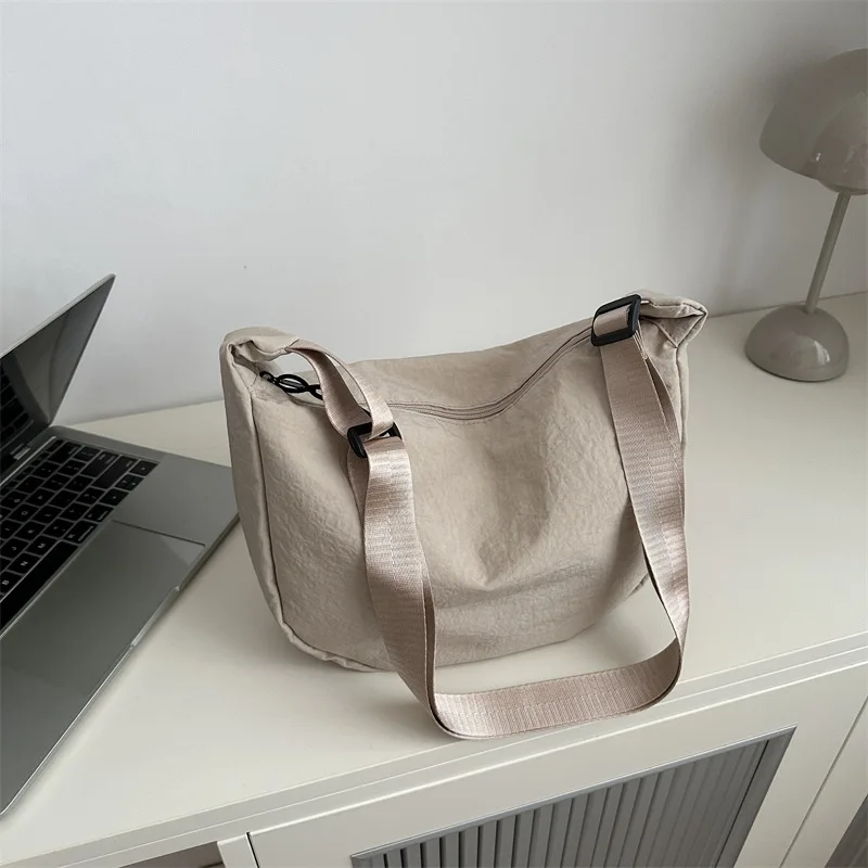 simple Harajuku style casual literary and artistic one shoulder backpacks