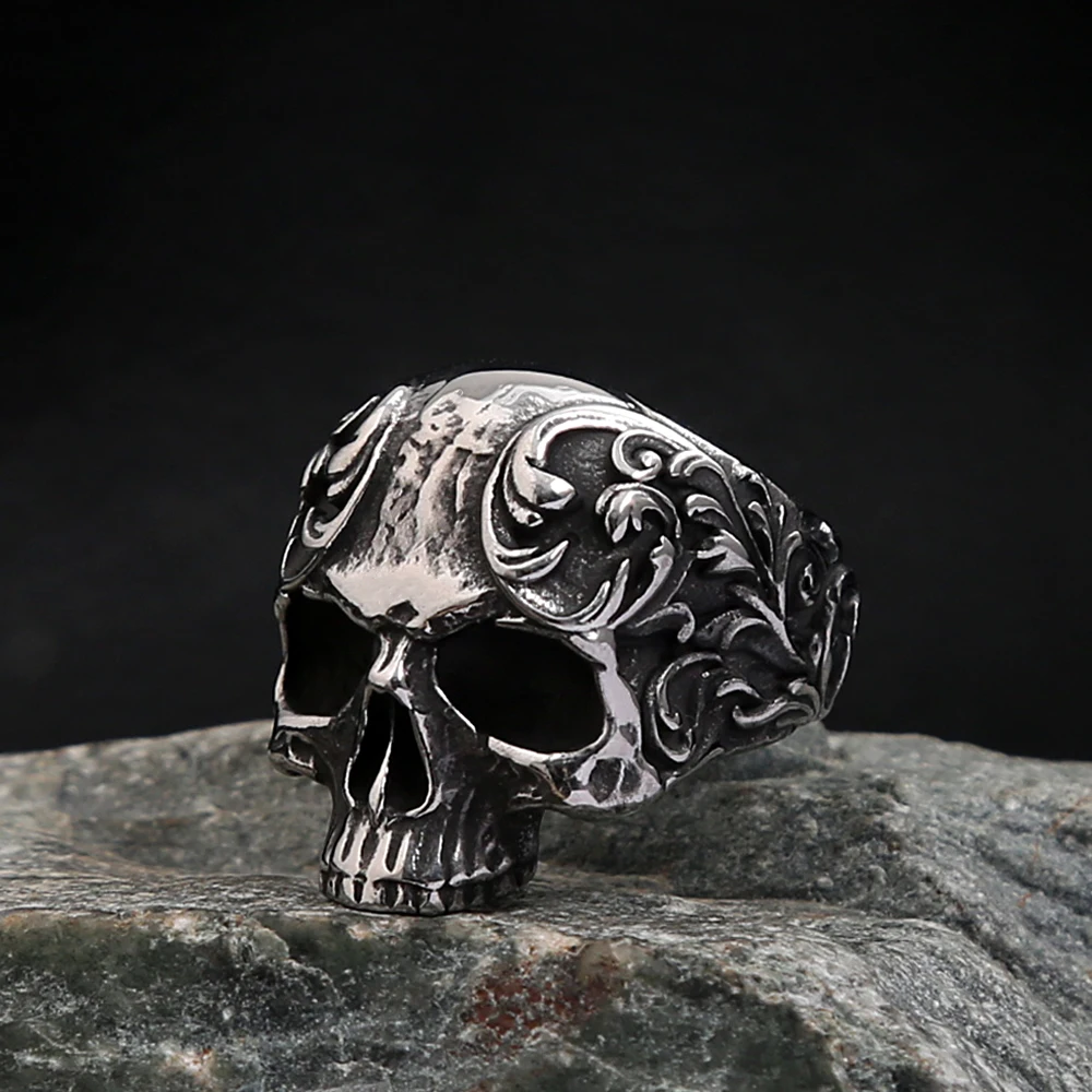 Gothic Stainless Steel Vintage Skull Ring For Men Women Fashion Punk Carved Skull Rings Biker Amulet Jewelry Gift Wholesale