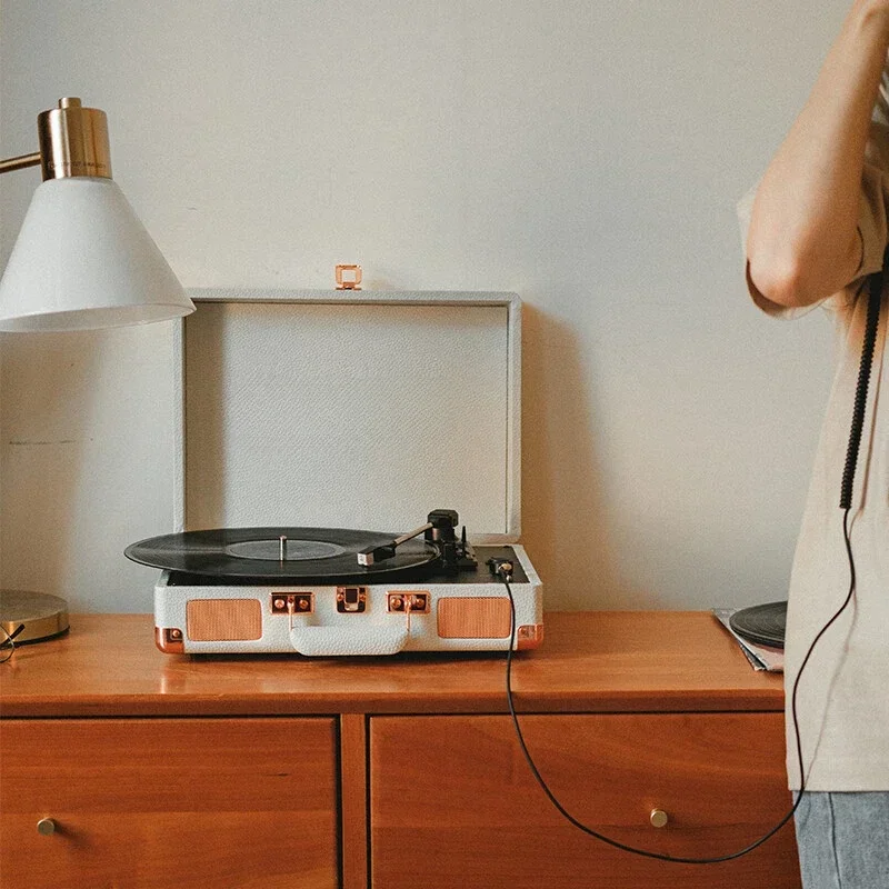 integrated vinyl record player bluetooth dynamic magnetic record player retro phonograph Qixi Festival Valentine's Day