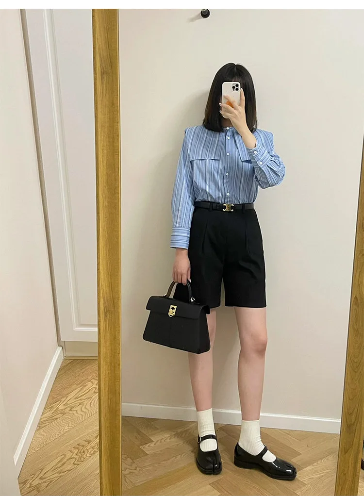 Womens Shallow Open Tabi Mary Jane Flat Shoes Patent Leather Split Toe Design Popular Fashion Footwear Suitable for Daily Wear