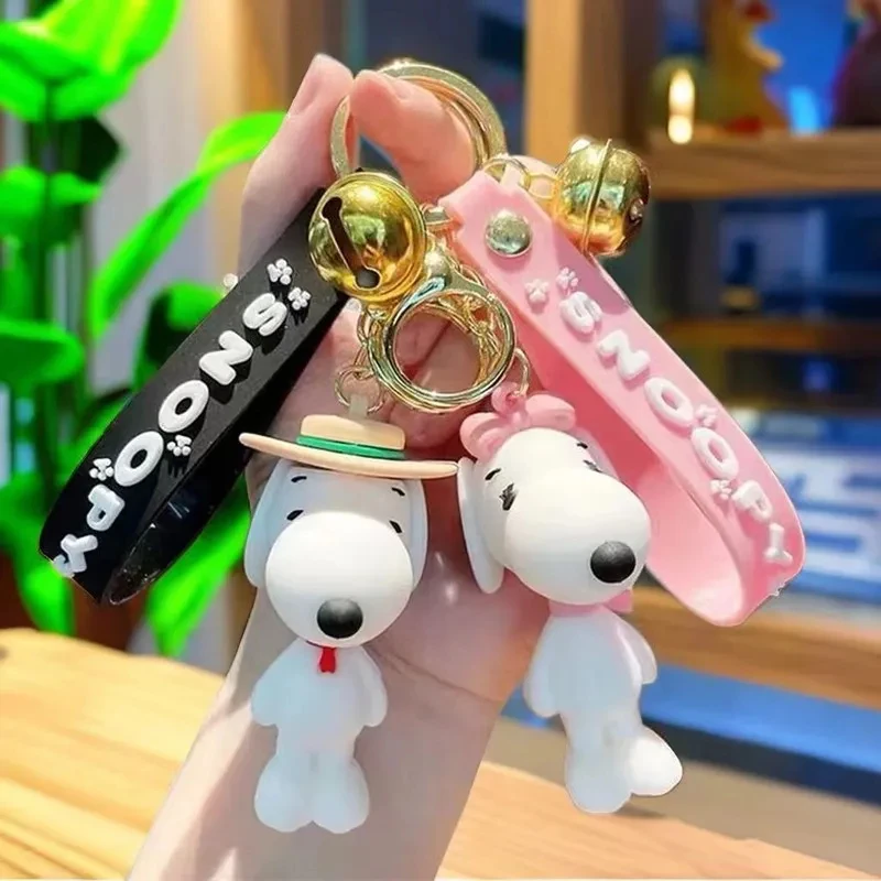 Nuovo portachiavi Snoopy bambola di cartone animato ciondolo borsa portachiavi per auto afferrare macchina per bambole piccola per le donne regalo per le donne