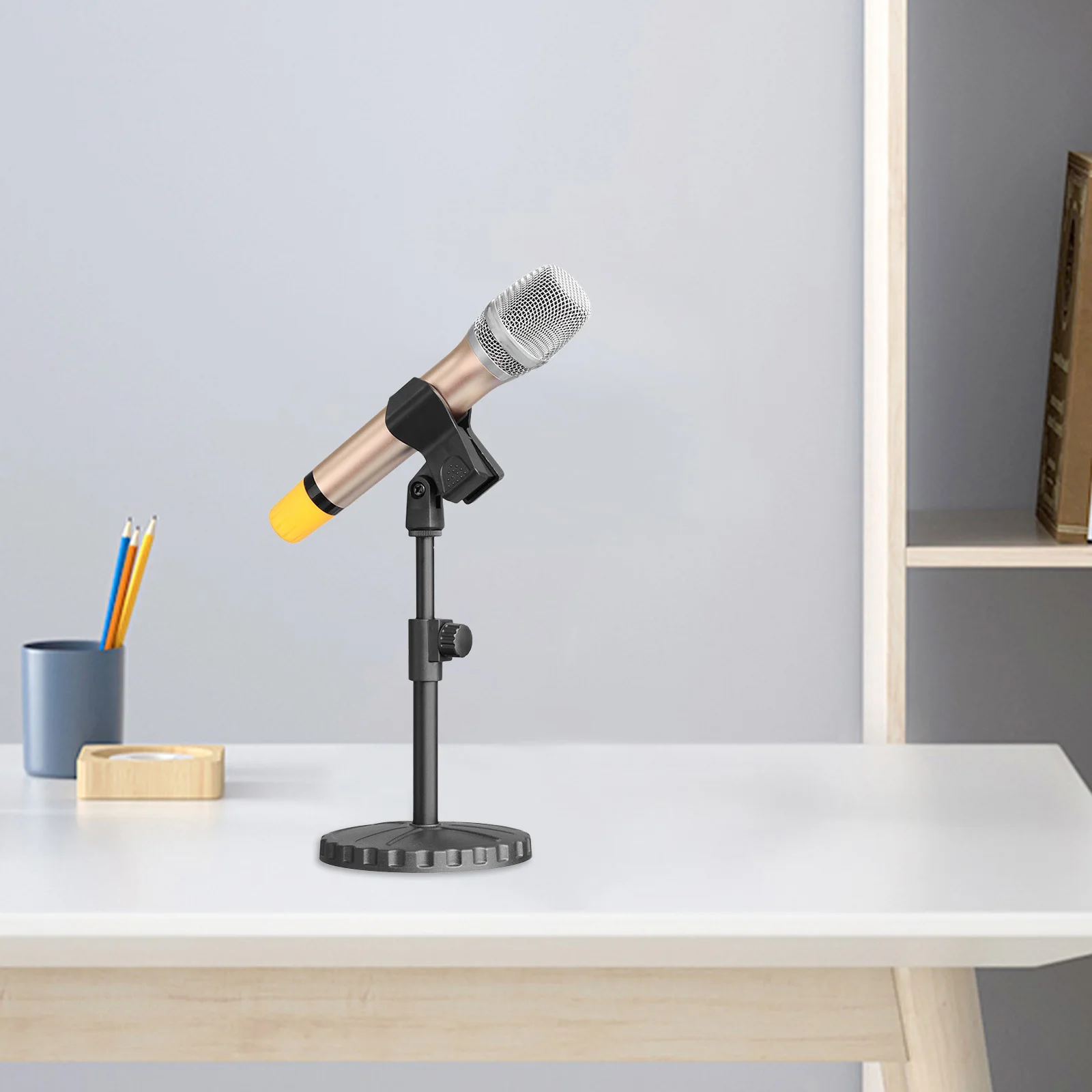 

2Pcs Universal Mic Clips Spring-Loaded Design Heavy-Duty Build for Microphones on Stands Live Shows Studio Recording