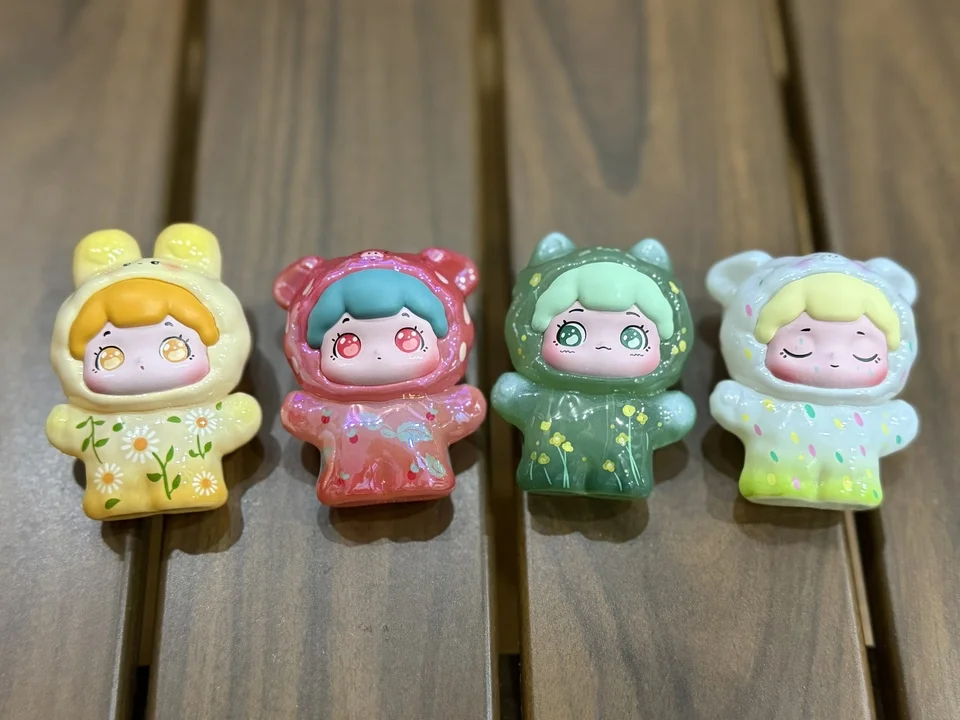 Pop Baobao Spring Travelogue صندوق أعمى غامض صغير شفاف، مجموعة حبيبات صغيرة لطيفة هدية ديكور سطح المكتب شفافة بالكامل
