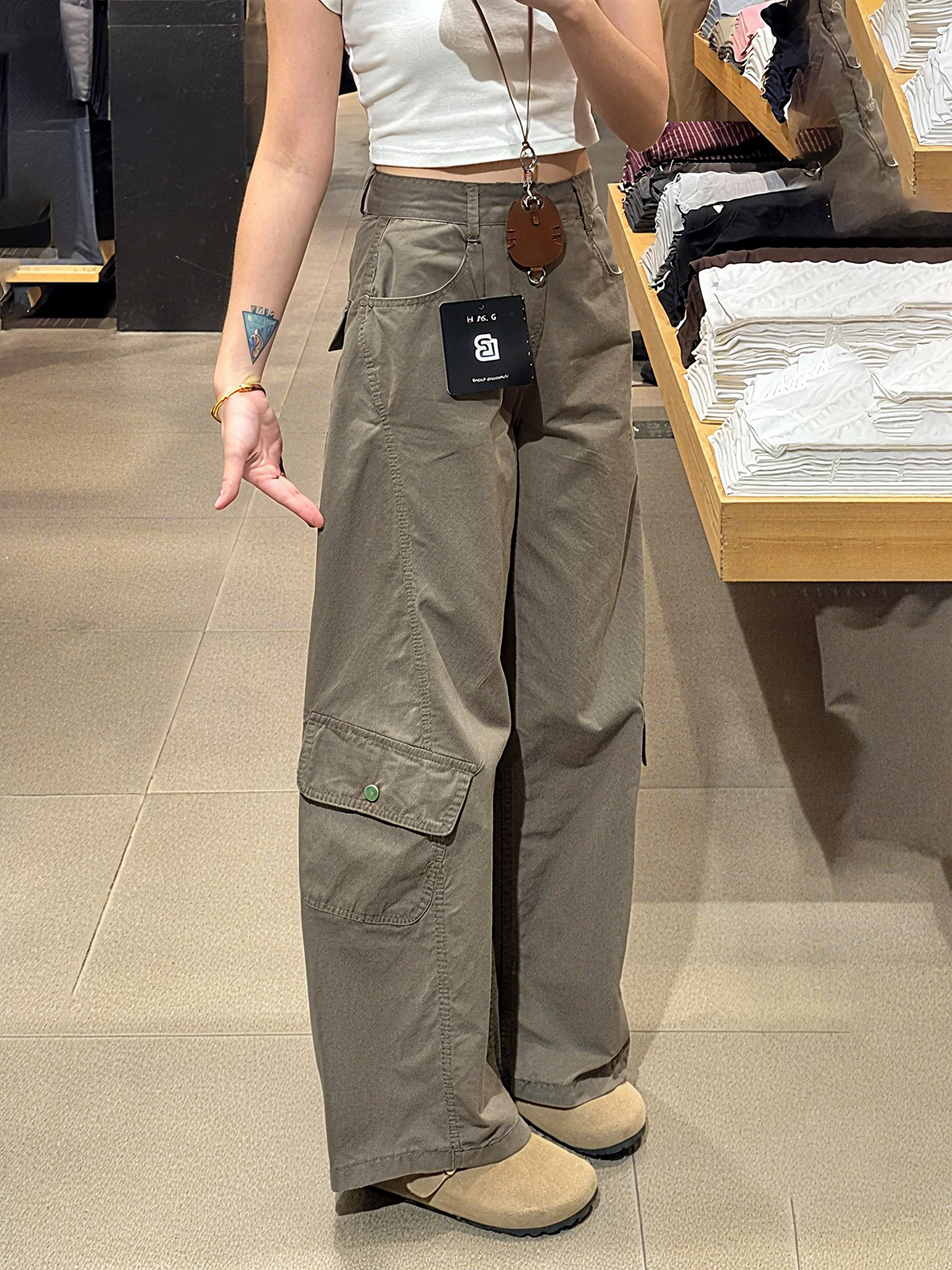 

American Retro Tapered Knife Work Pants Men Women Wide Leg Pants Multiple kets Drapey Straight Leg Long Pants Casual Trousers