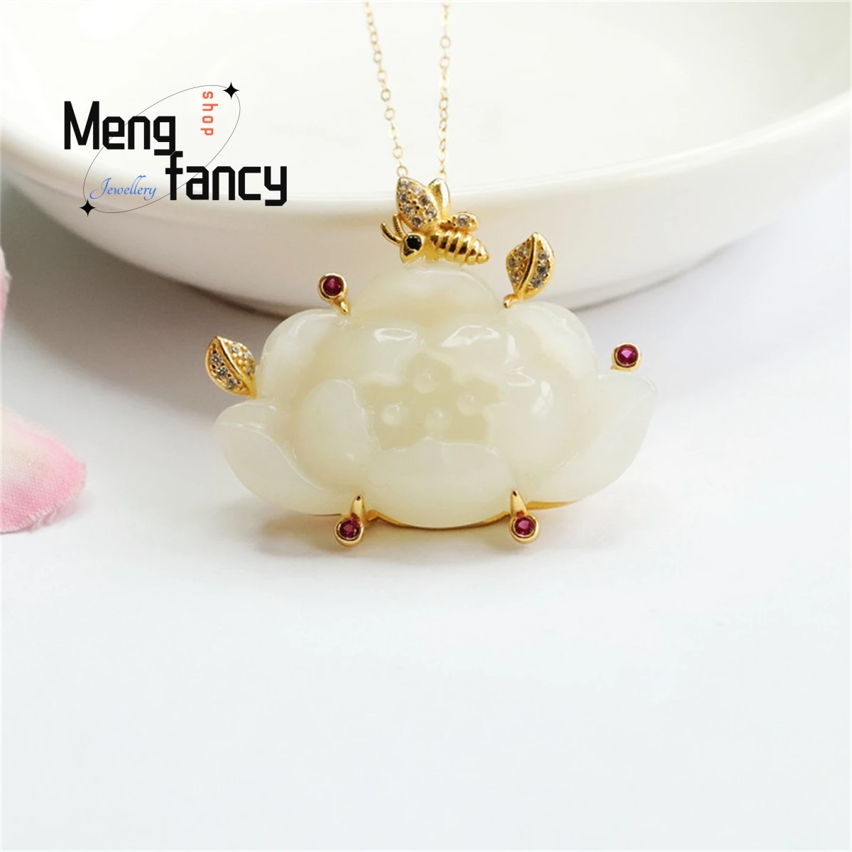 Natural S925 Silver Inlaid Hotan Sheep Fat White Jade Lotus Four Red Treasure Bee Necklace Simple Personalized Fashion Jewelry