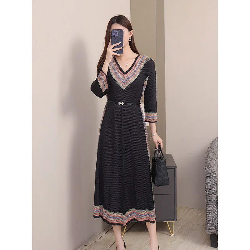 

Miyake Fold 2025 New Spring and Autumn Big Swing Long Sleeve Dress with Loose Fold for Banquet Black Fashion Style Dress