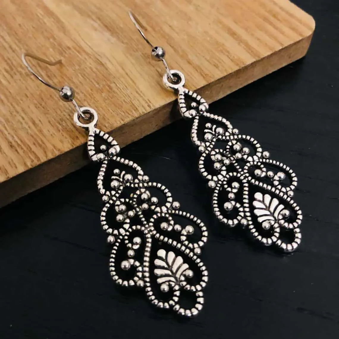 Leaf-shaped engraved earrings, brown droplets, Bohemian jewelry, Vintage accessories, tassels, gift for her, Victoria, For Women