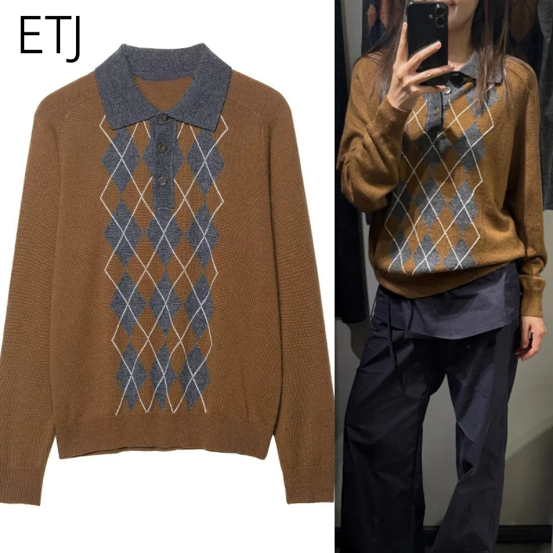 

ETJ Autumn 2025 new fashion women's diamond checkerboard long-sleeved lapel knitwear matching color polo neck sweater