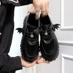 2024 New Punk Wind Fashion Pumps Autumn Designer Devil Bat Wings Women Fashion Casual Platform Shoes Metal Chain Mary Jane Shoes