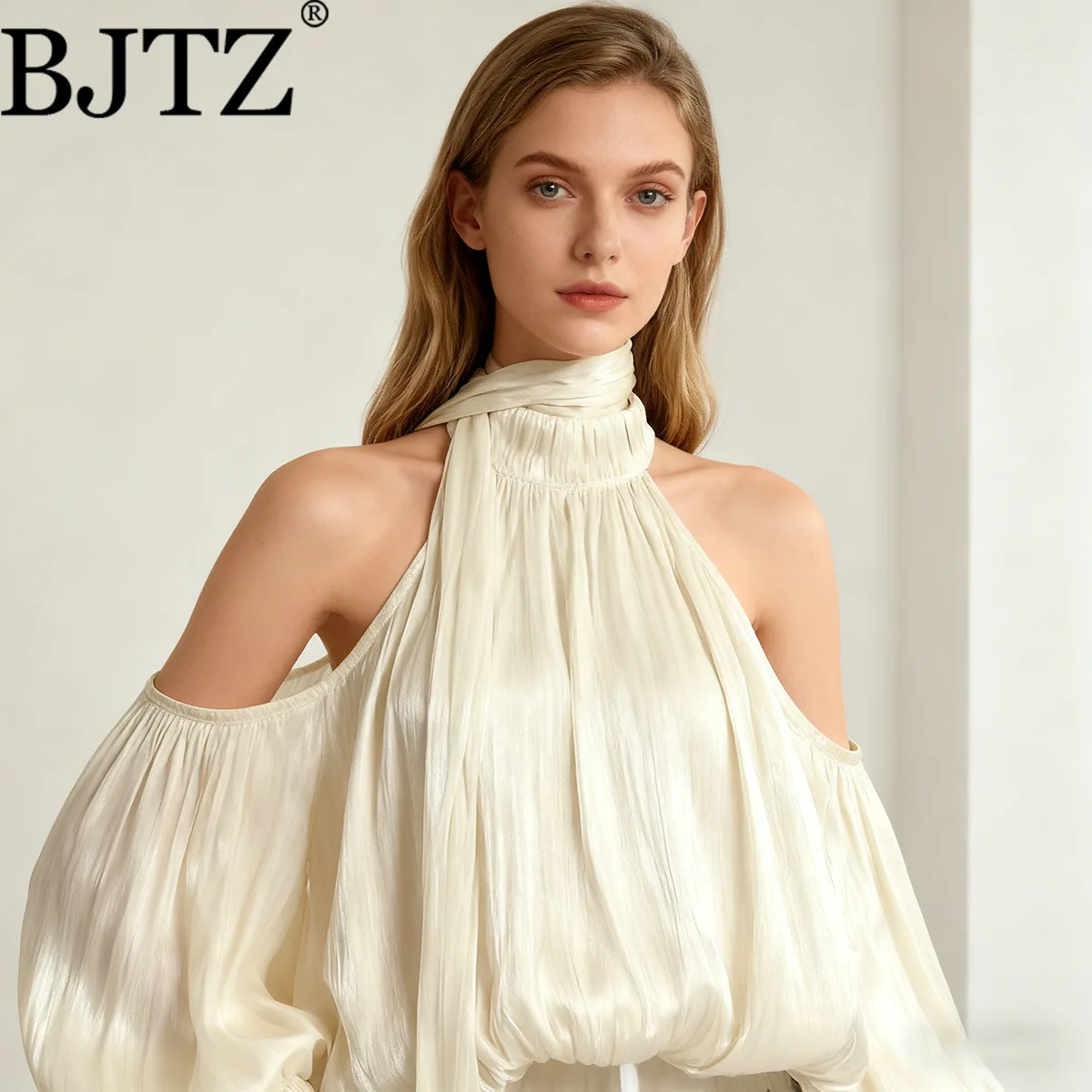 

BJTZ 2026 Весенний топ во французском стиле с элегантным вырезом-халтер, рукавами-крылышками и открытыми плечами для женщин, с уникальным дизайном