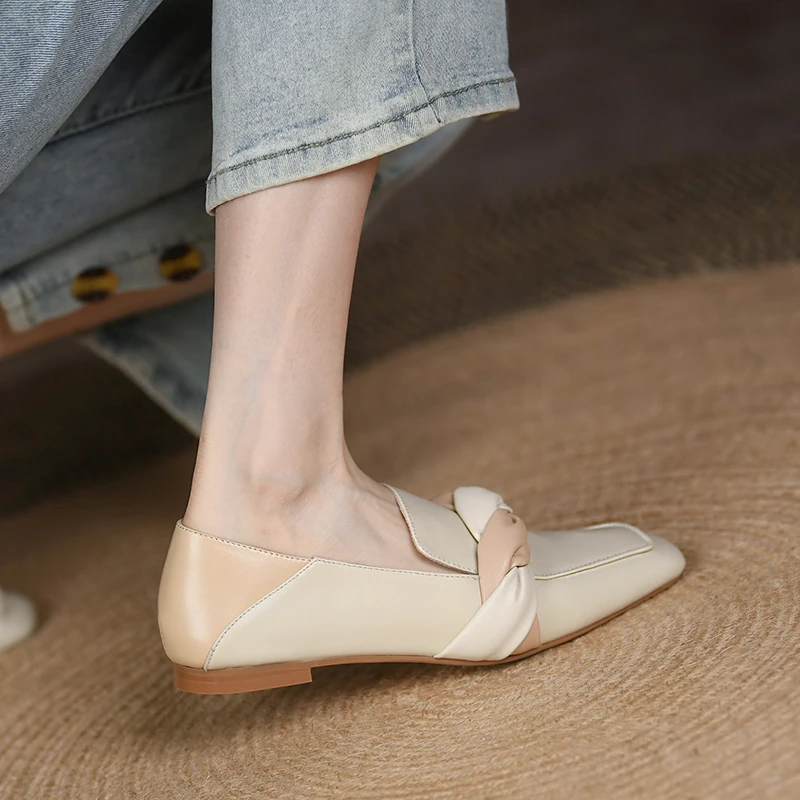 Nuova Primavera 2022 Scarpe da donna in pelle di mucca Casual Mocassini con punta quadrata Comode scarpe slip-on con tacco basso per le donne