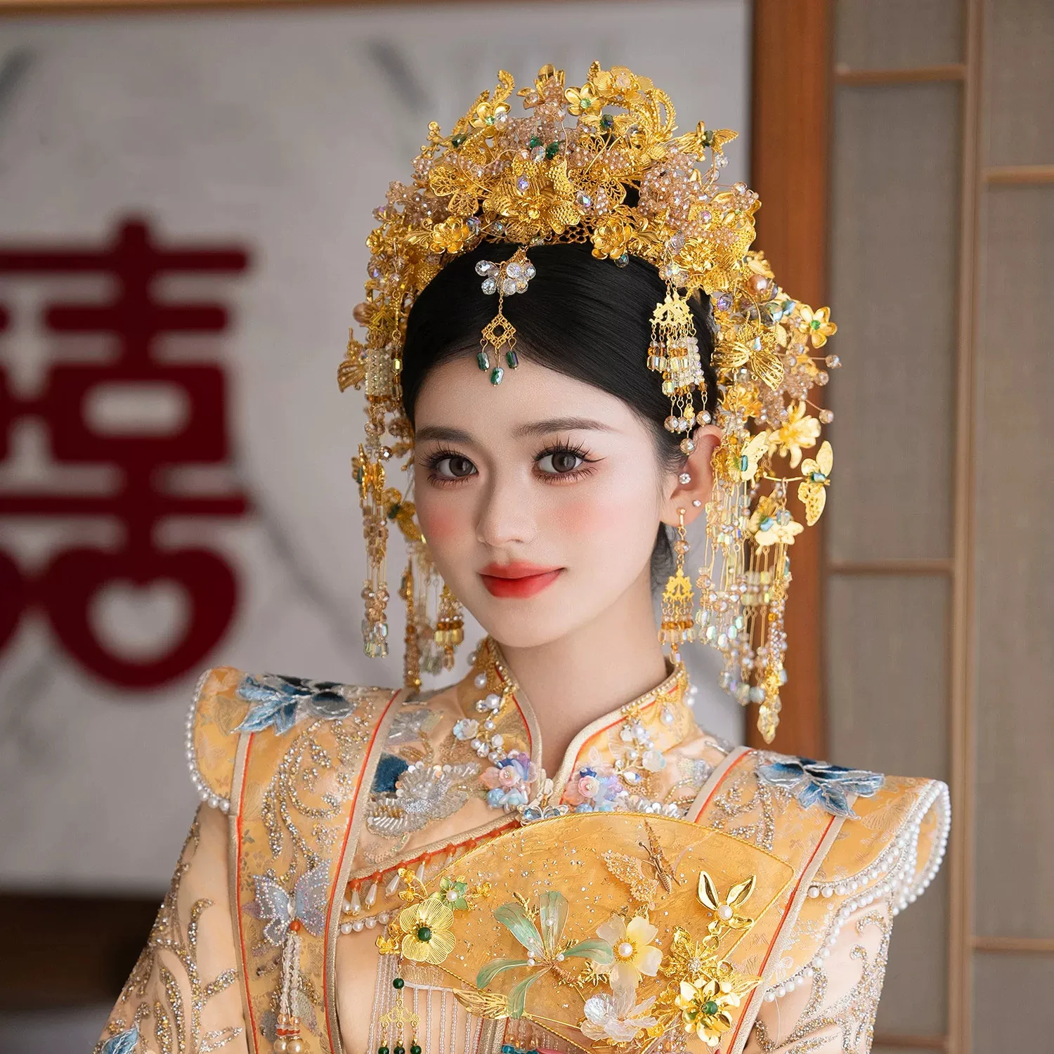 

Винтажная китайская корона ручной работы с кисточками, свадебный головной убор для невесты, достойный и большой дракон, Феникс, золотые аксессуары Hanfu