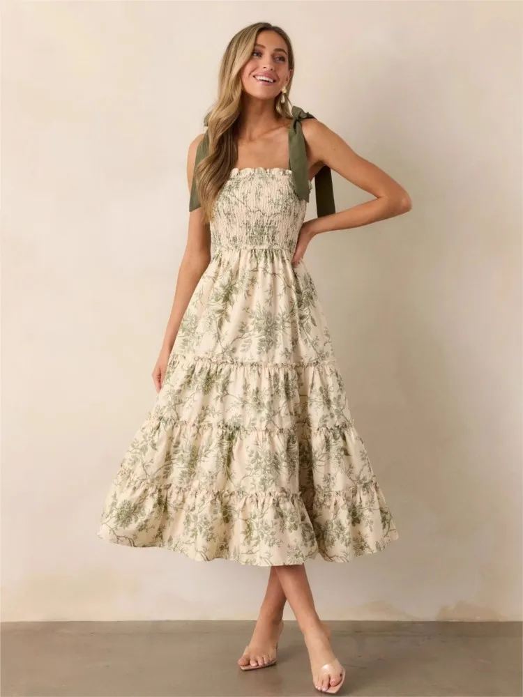 新しい夏のカジュアルな女性用ボヘミアン風花柄プリントストラップロングドレス、エレガントな女性用フローイングマキシドレス、パーティー、ビーチの服装、女性服
