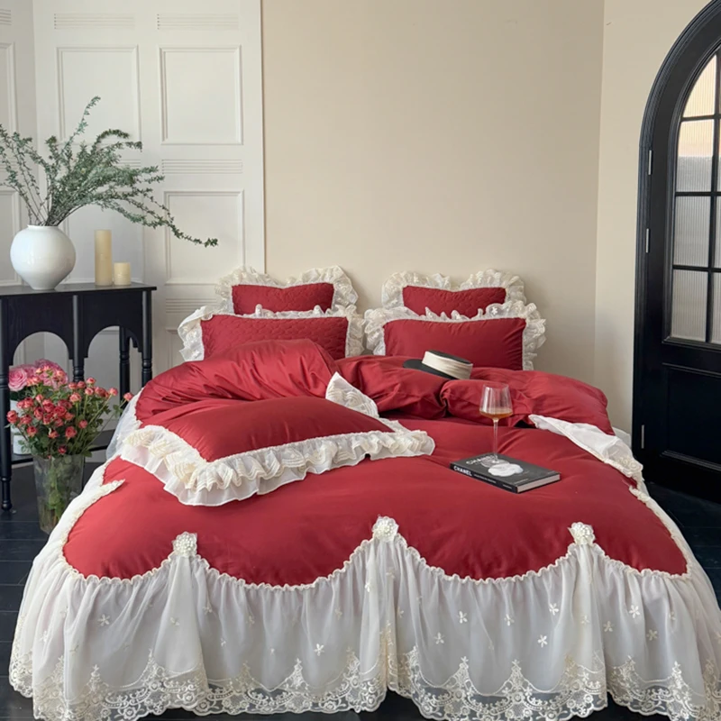 

Red 100% Cotton Princess Wedding Bedding Sets Luxury Chiffon Lace Embroidery Ruffles Quilt/Duvet Cover Bed Sheet Pillowcases