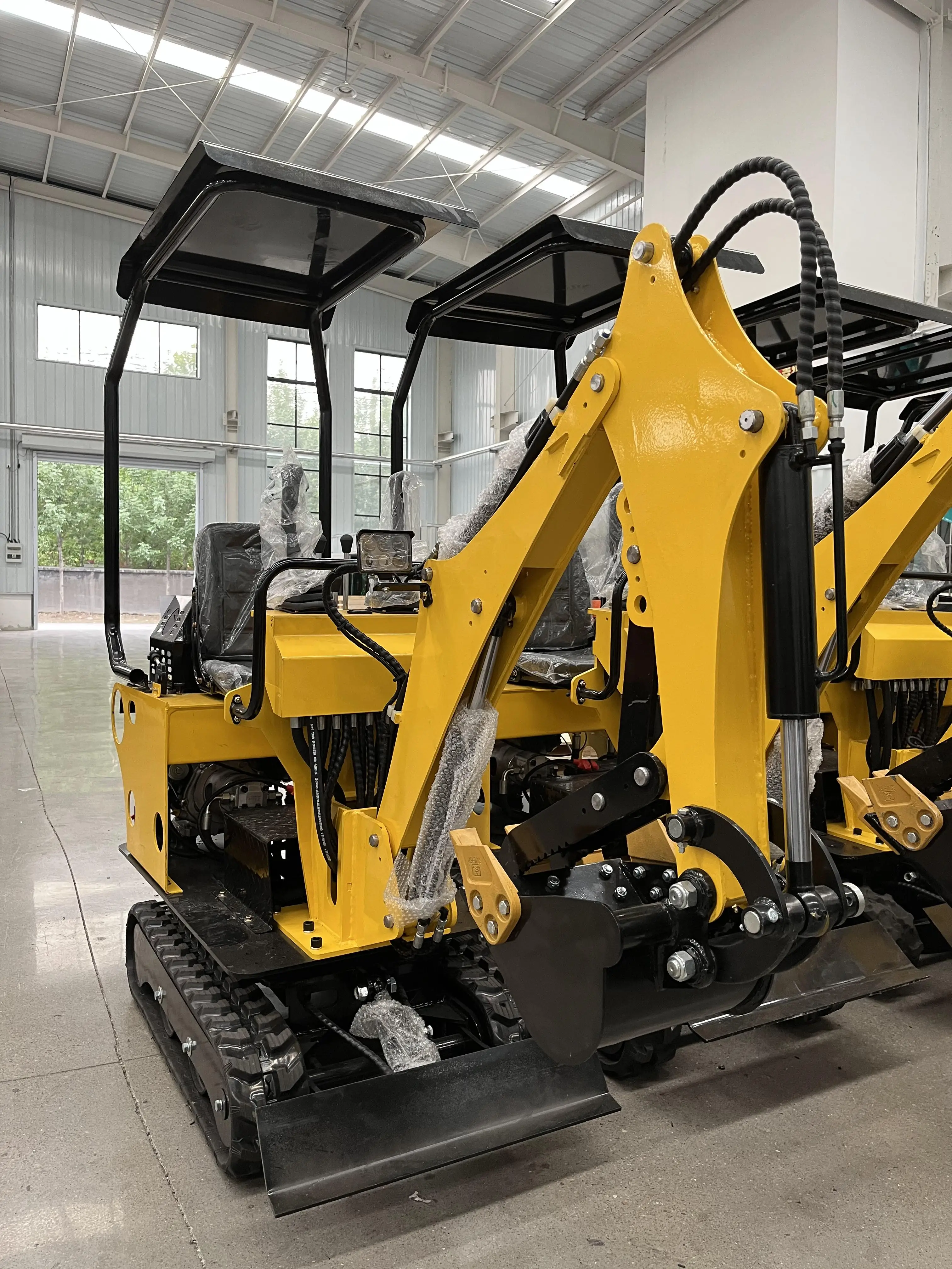 0.8ton Compact Mini Hydraulic Excavator Crawler Digger Earthmoving Machinery Miniexcavadora for Sale