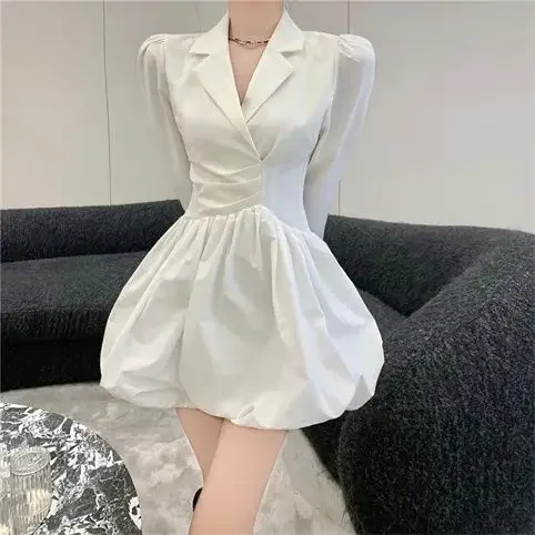 

Design sense niche white suit dress for women 2024 new spring collection waist long sleeved short dress