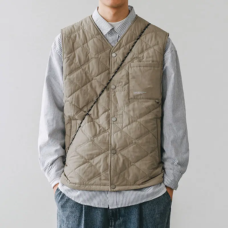 

Japanese Style Solid Color Rhombus Vest for Men in Autumn and Winter Base Layer with Loose Casual Lightweight Warm Vest Top