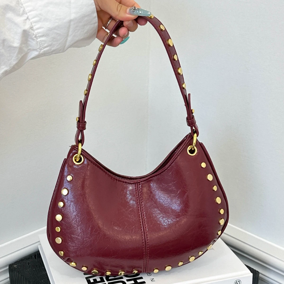 جديد برشام حقيبة تحت الإبط للنساء كتف واحد سلسلة حقيبة كروسبودي 2025 الخريف الشتاء موضة حقيبة يد متعددة الاستخدامات حمل حقيبة