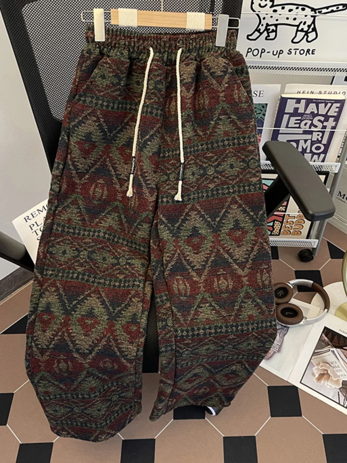 

Винтажные шерстяные мужские повседневные брюки с цветочным принтом, свободные, широкие, длинные, осенне-зимние, модные, брендовые, парные, свободного кроя, стрейч...