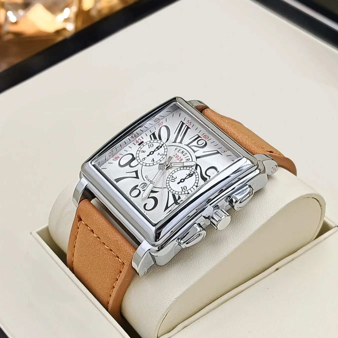 High-End Luxury Square Watch for Male Students, Korean Style Calendar Non-Mechanical Watch, Leather Strap Men's Watch, Personalized Large Dial Quartz Watch, Men's Watch Gift