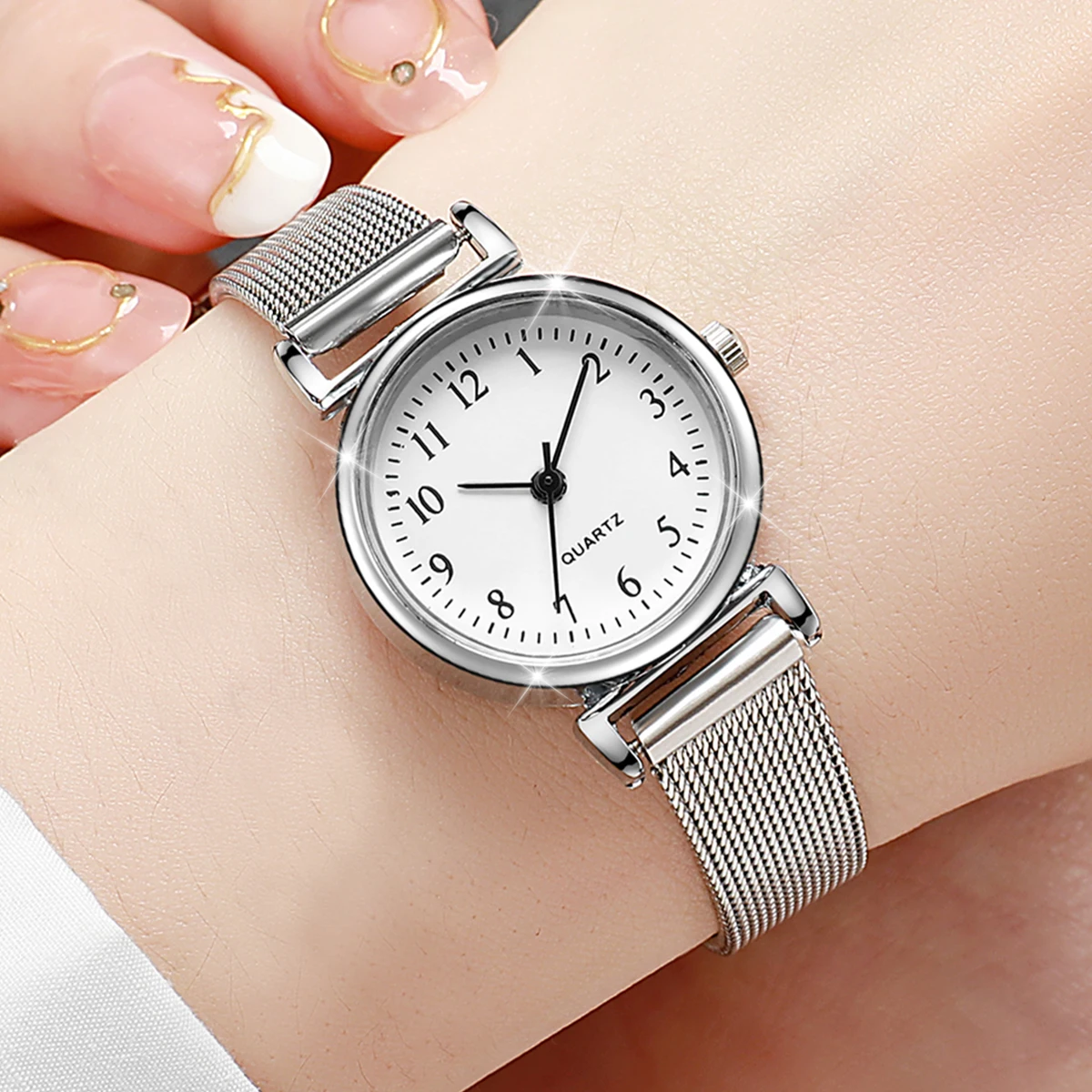 6PCS/Set Fashion Small Dial Women Watches Casual Silver Mesh Band Quartz Watch Clock（Without Box）