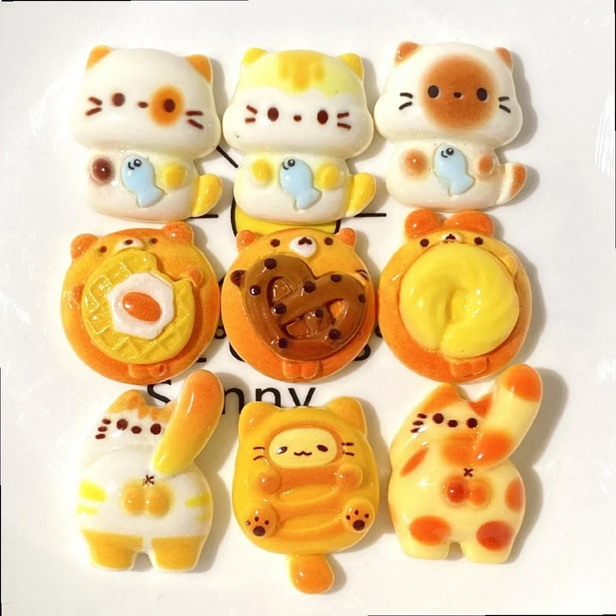 100pcs Kawaii Cartoon Animal Mini Cat Resin Flatback Cabochon DIY Accessories Hairpin Keychain Earrings Scrapbook Decor