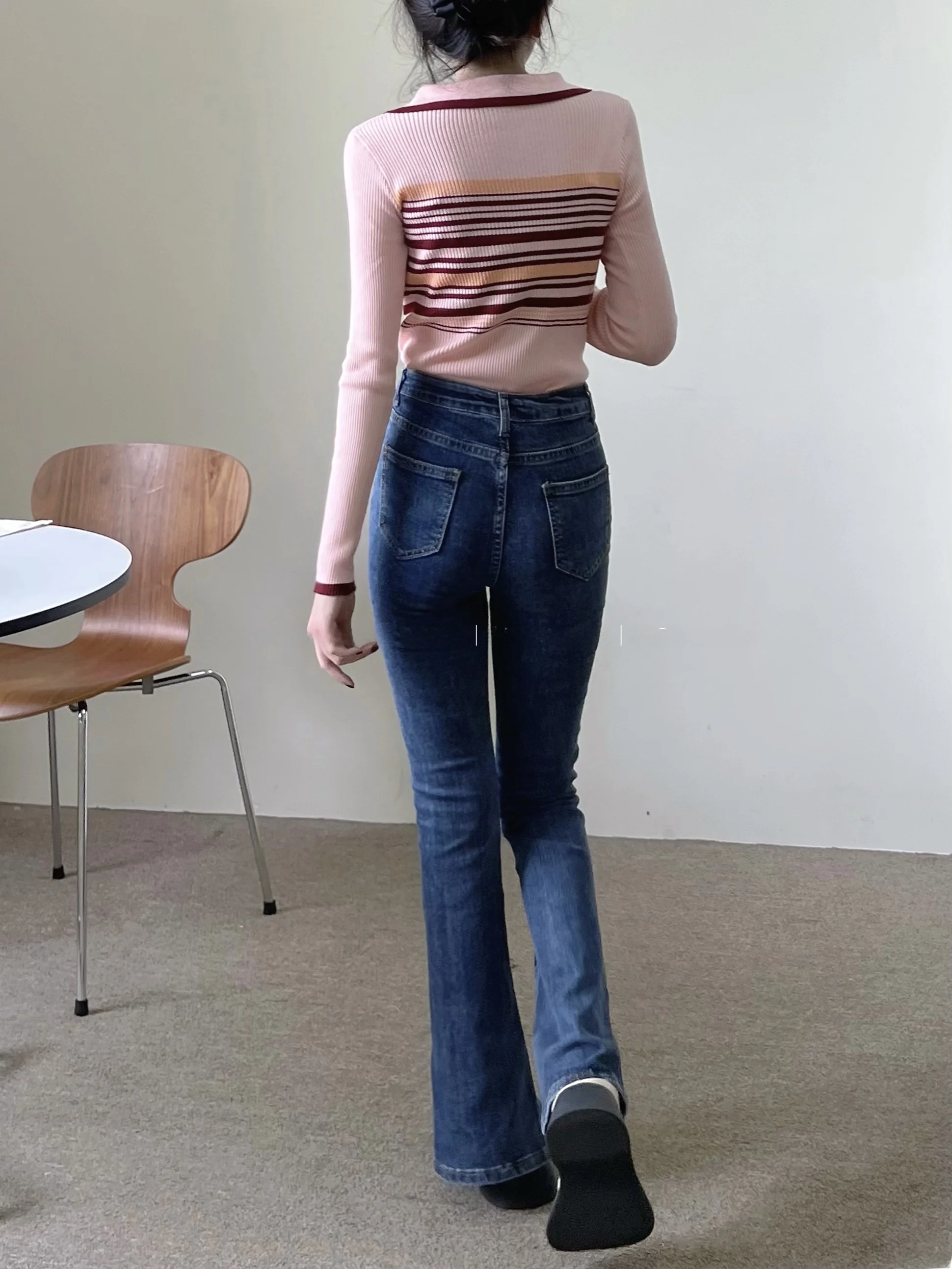 

Джинсы женские с высокой талией, облегающие, удлиненные, весна-осень, с легким расклешением, из хлопкового стрейч-денима, темно-синие, на все сезоны