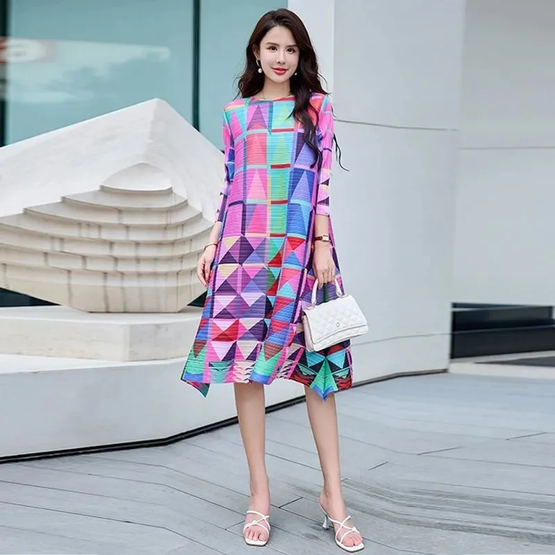 

Новинка весны: Модное повседневное свободное платье для женщин больших размеров, молодежное, с контрастным клетчатым принтом, плиссированное, длинное, для офиса и отдыха.