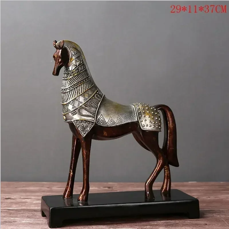 European Luxury Ornaments Office Decoration Home Furnishing Crafts Decor Lucky War Horse Resinic Figurine Custom