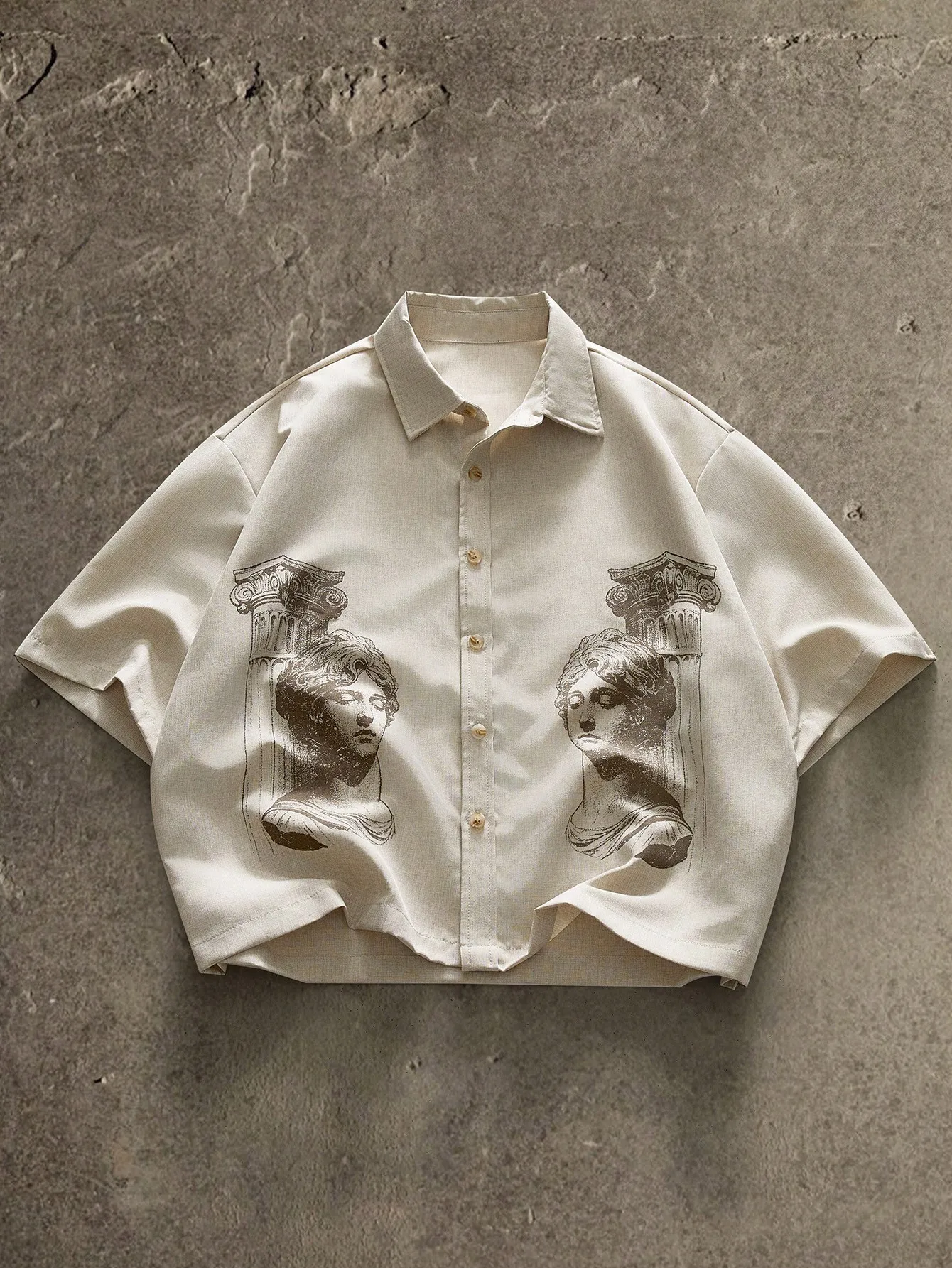 

Men's Vintage-Inspired Bust Print Short Sleeve Casual Shirt