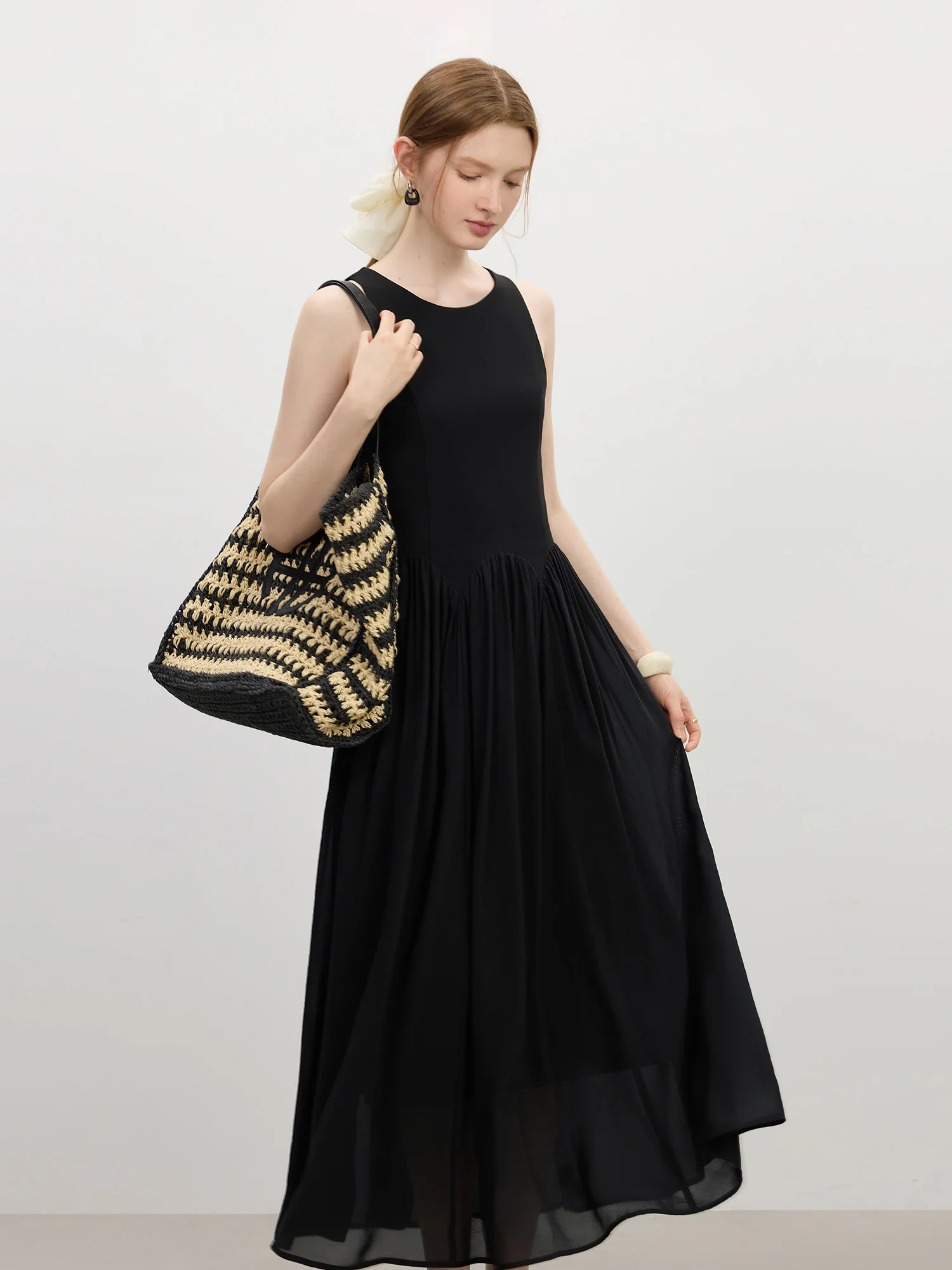 FSLE 2025年夏 レディース リトルブラックTシャツワンピース - フレンチ風メッシュインサートコンターステッチでエレガントな気品