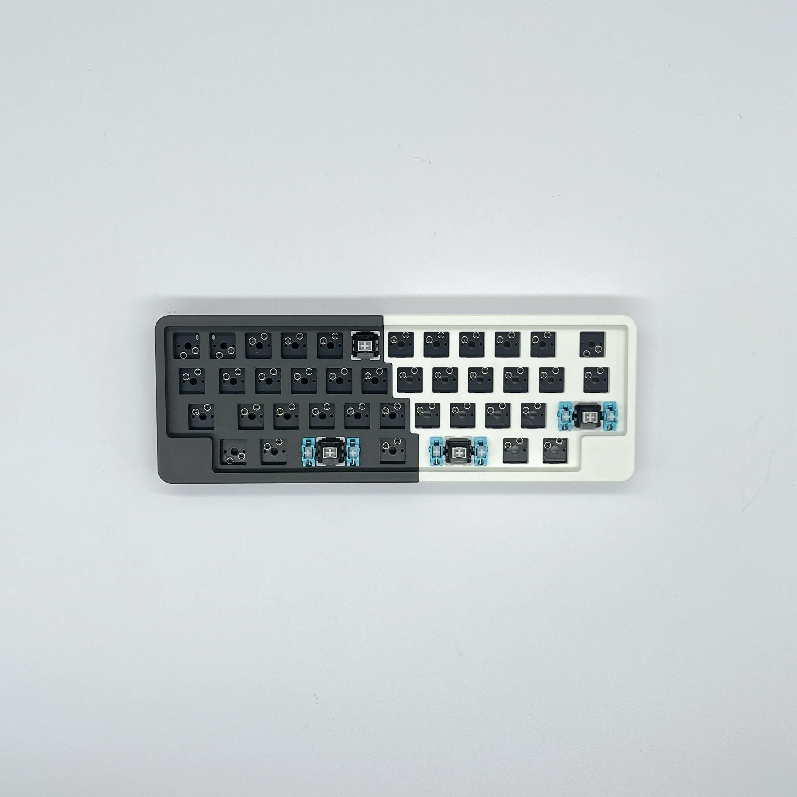 Portable Split 40 Mini Mechanical Keyboard Hot-Swap QMK VIAL 2.4G Wireless Keyboard Kit Full Programmable PC Accessories Gift