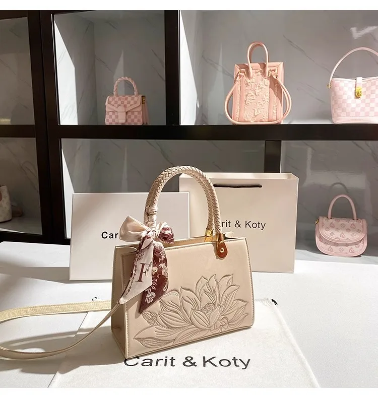 Fashion Floral Embroidery Square Bag High Quality Tote Bag Large Capacity Women's Handbag Lady Purse Shoulder Messenger Bag